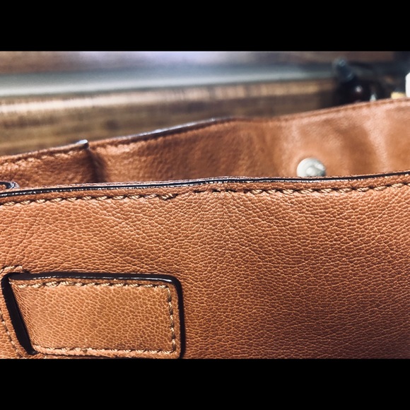 Michael Kors tan leather dual strap bag. - Picture 9 of 12